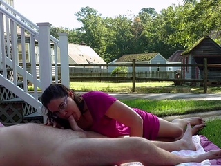Passionate outdoor sex with orgasming amateur MILF